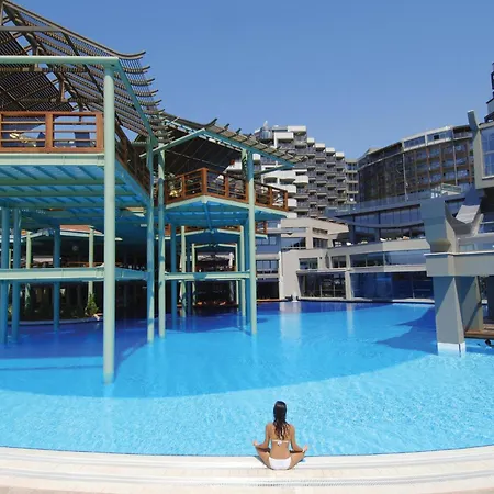 Limak Lara Deluxe Hotel & Resort Antalya-3